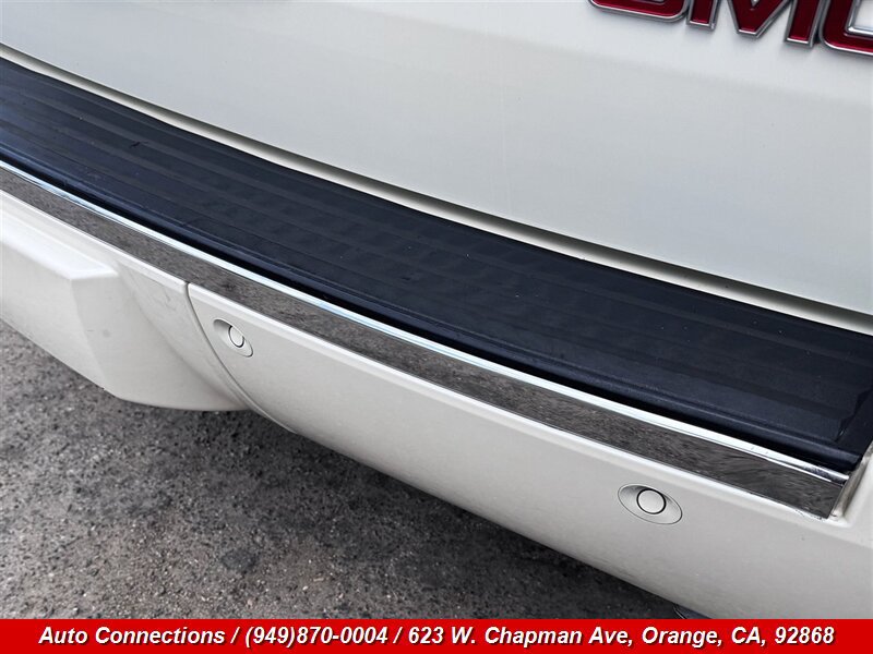 Used 2014 GMC Yukon XL Denali AWD/4WD image 35