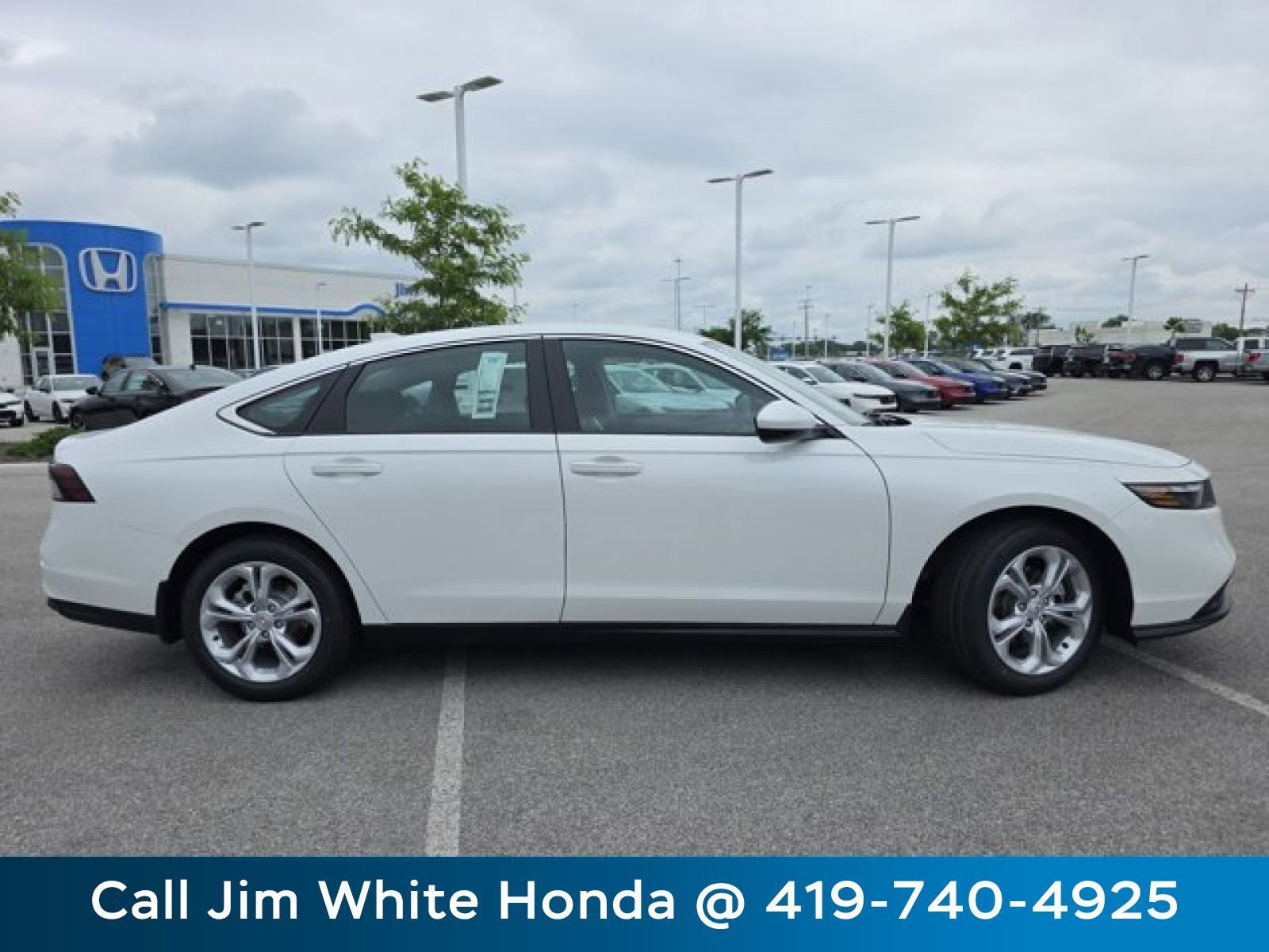 Certified 2025 Honda Accord LX image 11