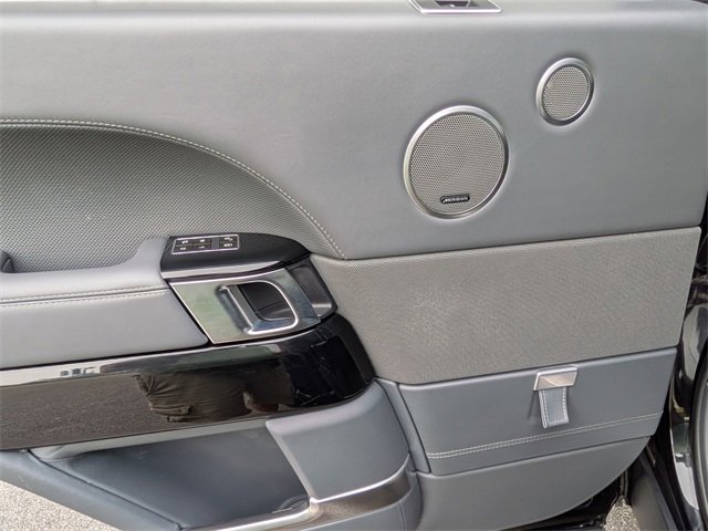 Used 2015 Land Rover Range Rover Long Wheelbase Autobiography image 23