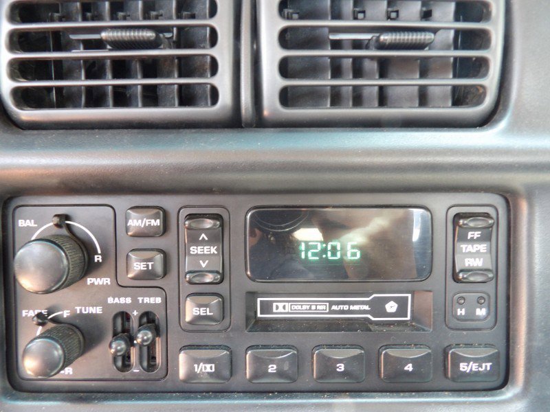 Used 1999 Dodge Ram 3500 Truck SLT image 21