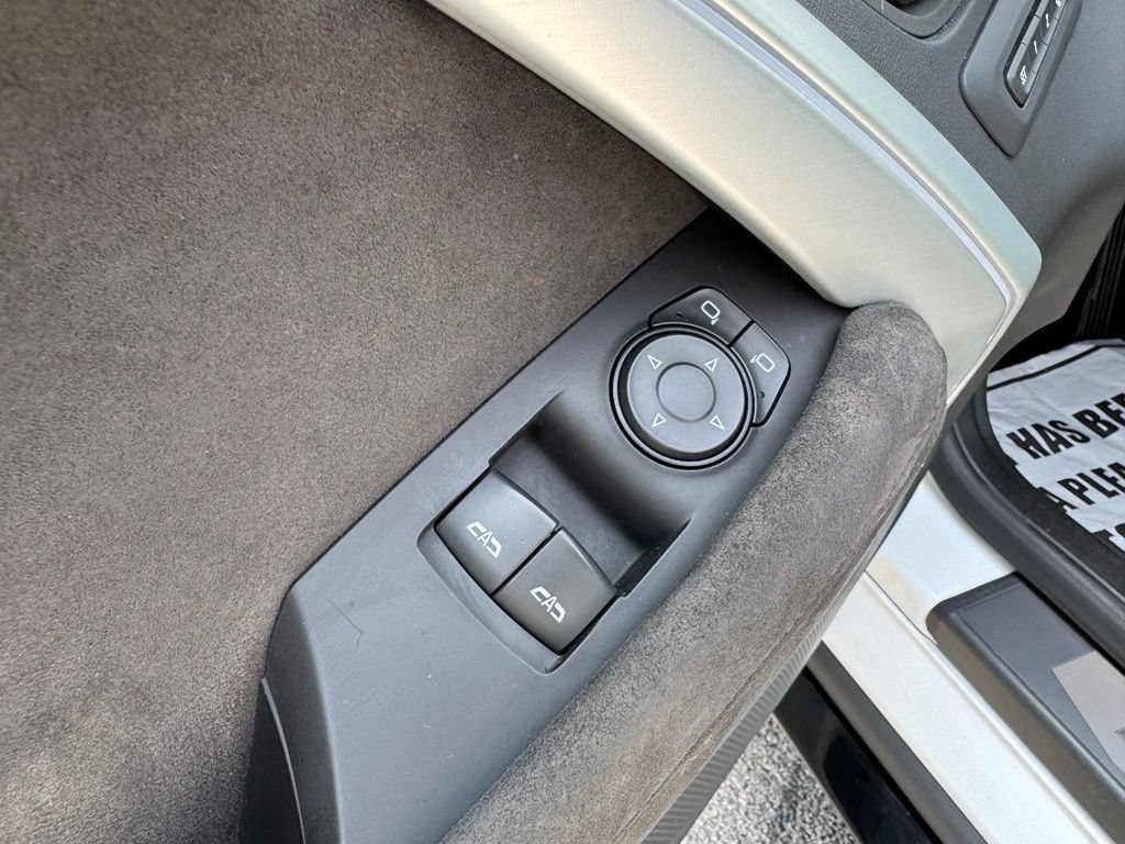 Used 2022 Chevrolet Camaro ZL1 RWD image 16