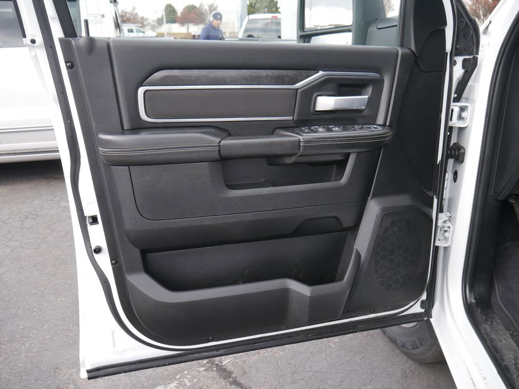 Used 2024 RAM 3500 SLT w/ Quick Order Package 2YG SLT image 23