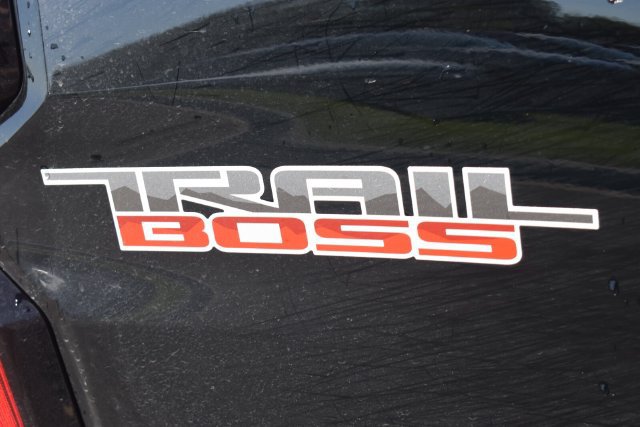 Used 2026 Chevrolet Colorado Trail Boss AWD/4WD image 14