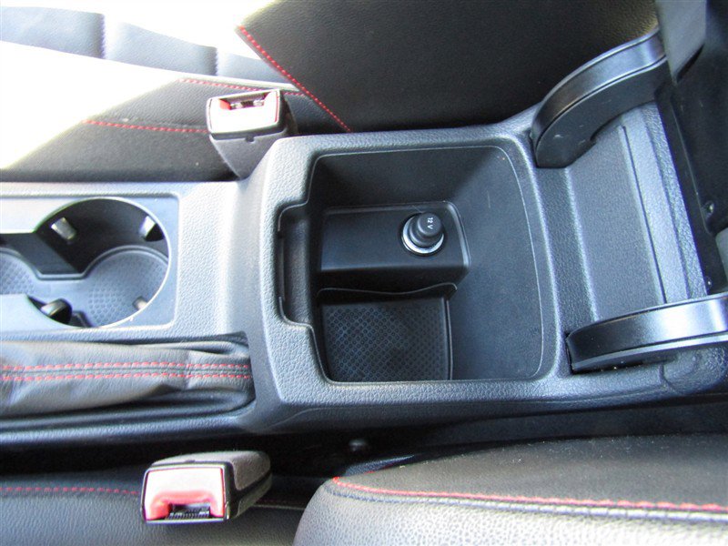 Used 2017 Volkswagen GTI SE image 41