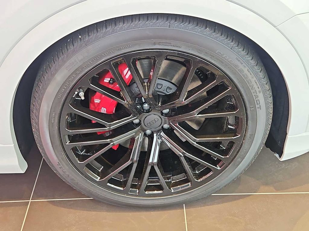 New 2026 Audi SQ8 Premium Plus AWD/4WD image 3