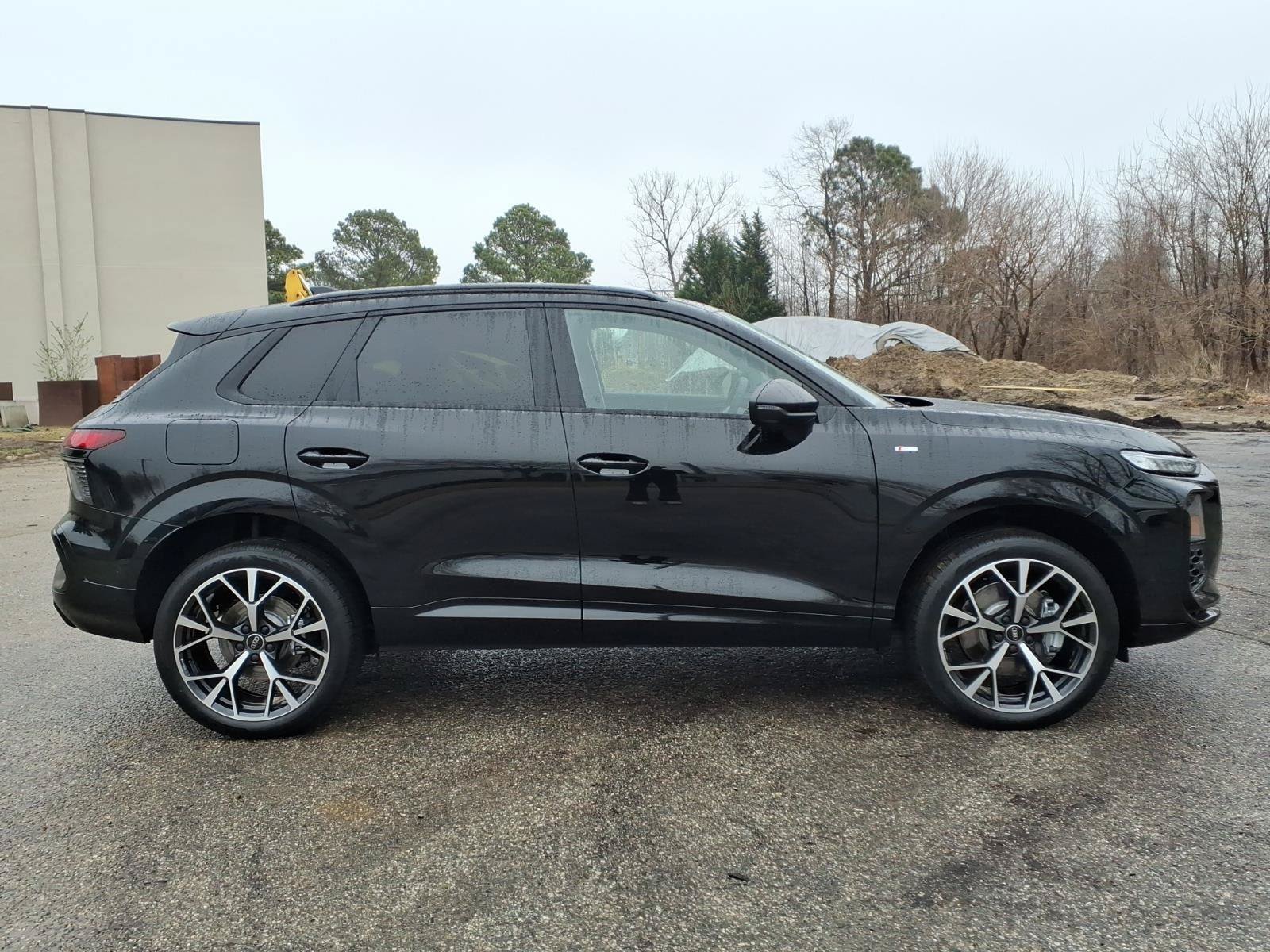 New 2026 Audi Q3 quattro 2.0T AWD/4WD image 6