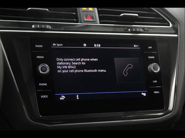 Certified 2024 Volkswagen Tiguan SE R-Line AWD/4WD image 11