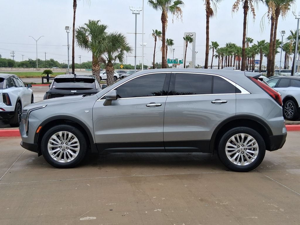 Certified 2024 Cadillac XT4 Luxury FWD image 3