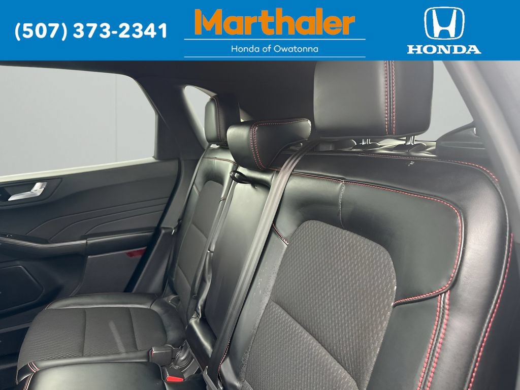 Used 2025 Ford Escape ST-Line AWD/4WD image 13