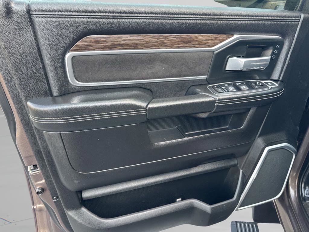 Used 2020 RAM 3500 Laramie image 22