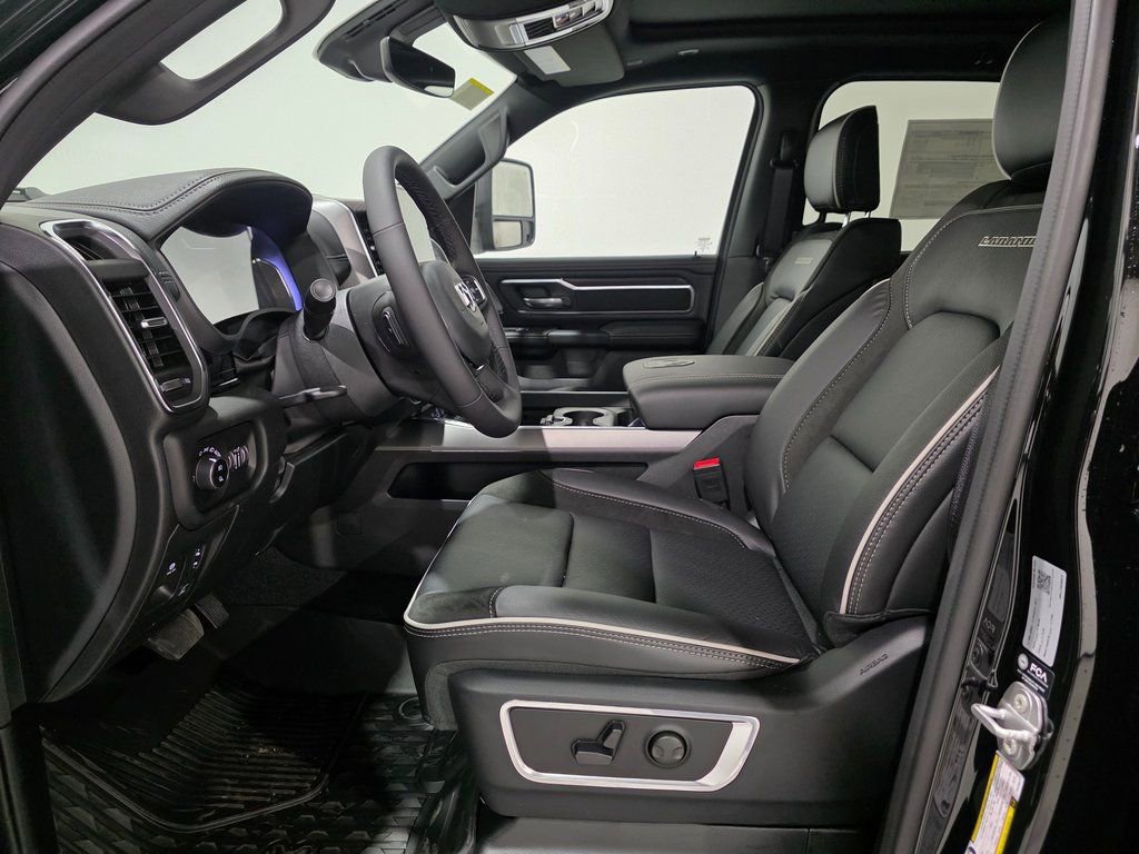 New 2026 RAM 1500 Laramie AWD/4WD image 17