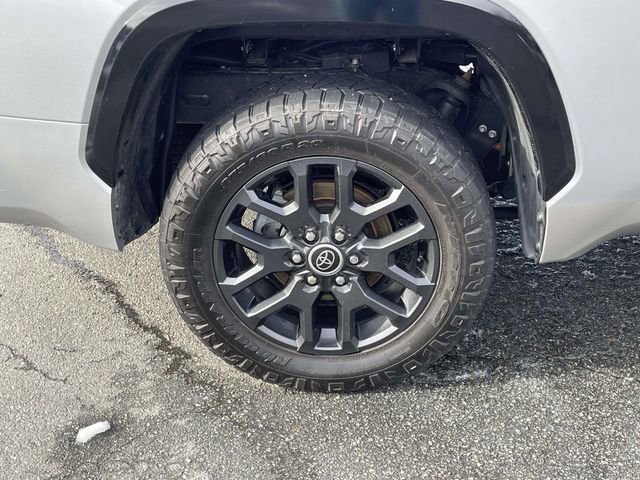 Used 2023 Toyota Tundra Platinum image 9