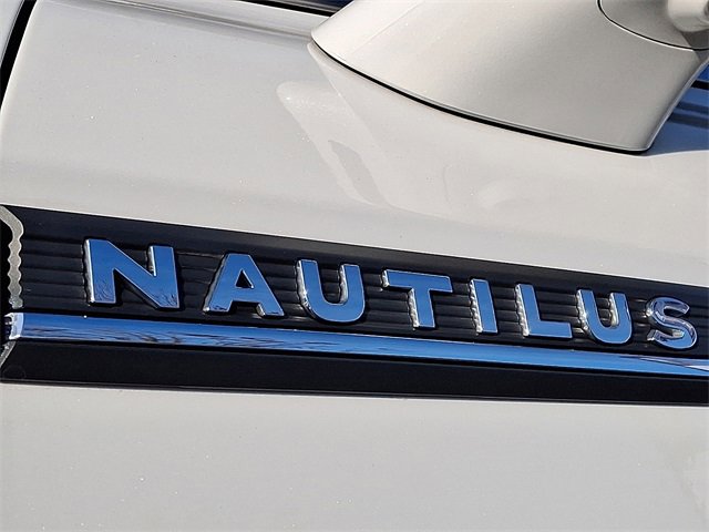 Used 2021 Lincoln Nautilus Reserve w/ Equipment Group 201A image 31