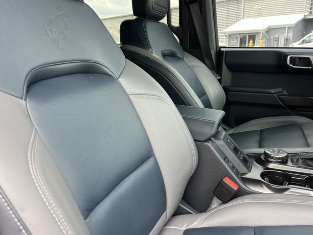 Used 2024 Ford Bronco Outer Banks w/ Sasquatch Package AWD/4WD image 29