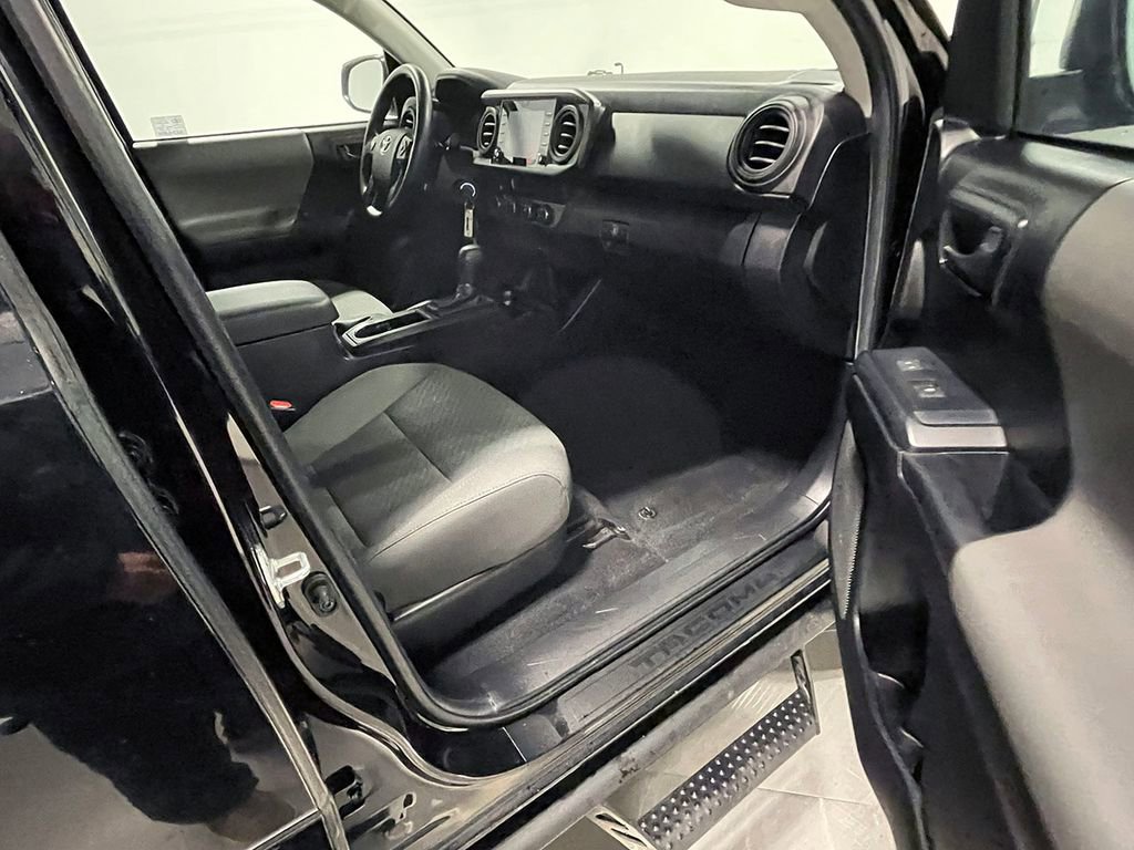 Used 2022 Toyota Tacoma SR image 28