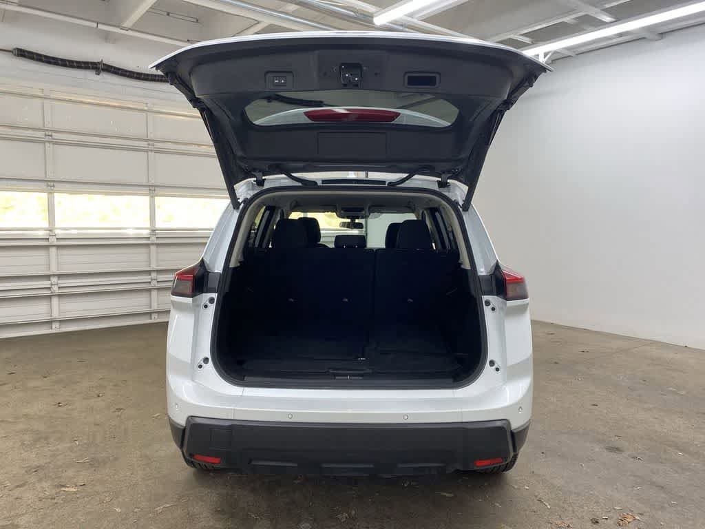 Used 2024 Nissan Rogue SV AWD/4WD image 29