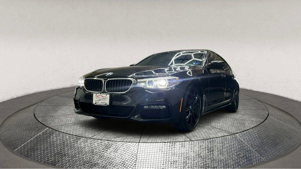 Used 2018 BMW 540i w/ M Sport Package image 3