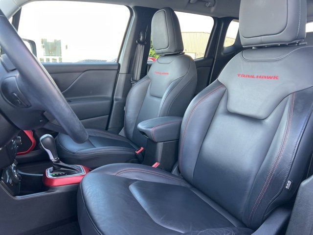 Used 2022 Jeep Renegade Trailhawk image 15
