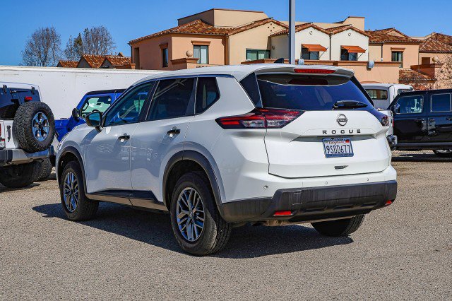 Used 2024 Nissan Rogue S FWD image 6