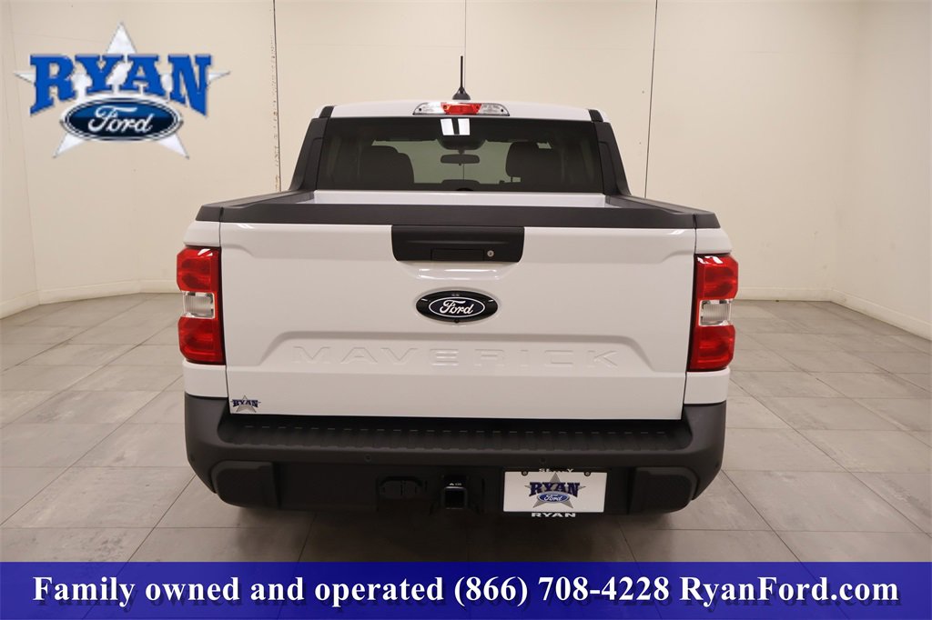 New 2025 Ford Maverick XLT w/ XLT Luxury Package image 4