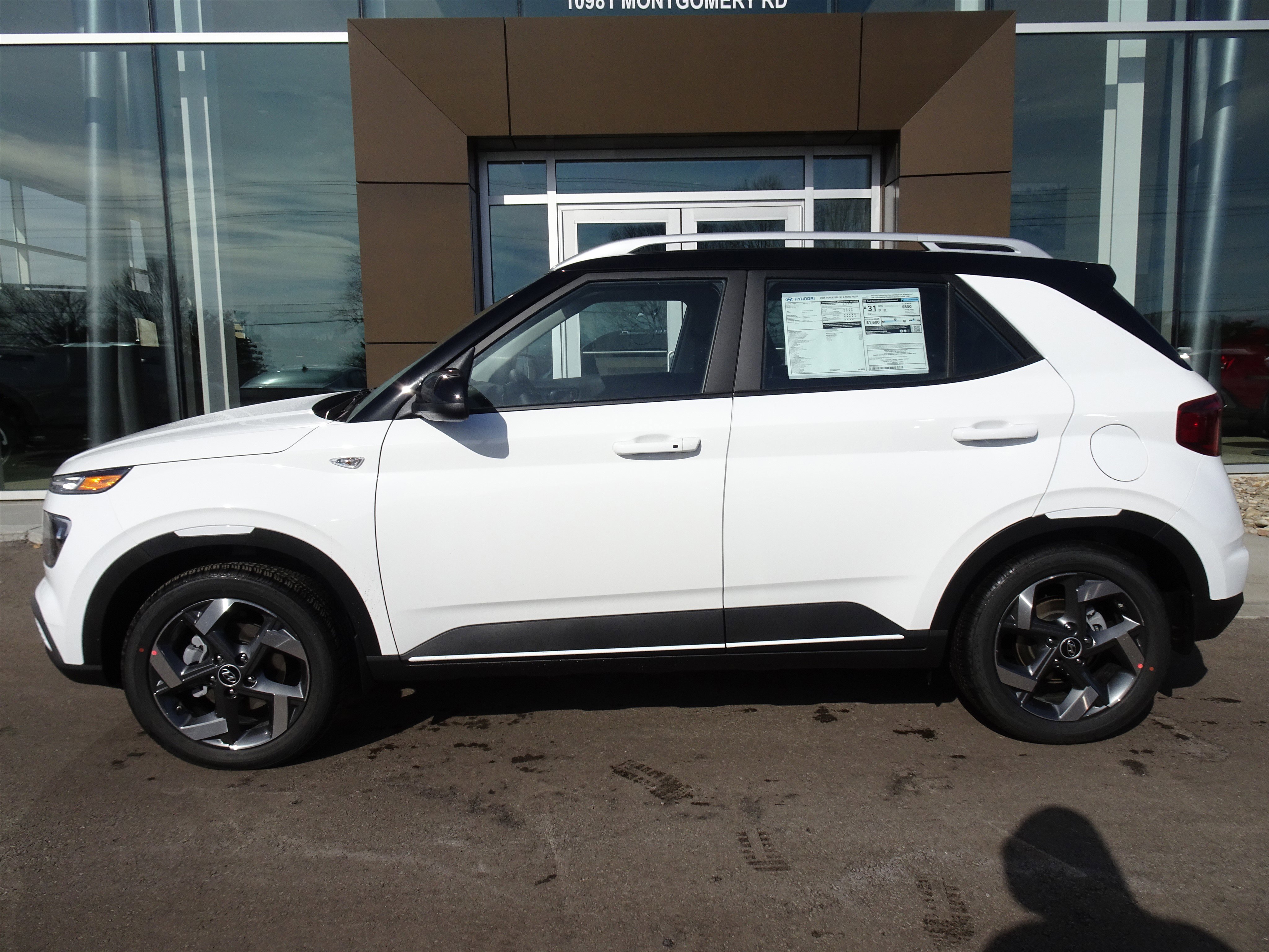 New 2026 Hyundai Venue SEL image 2