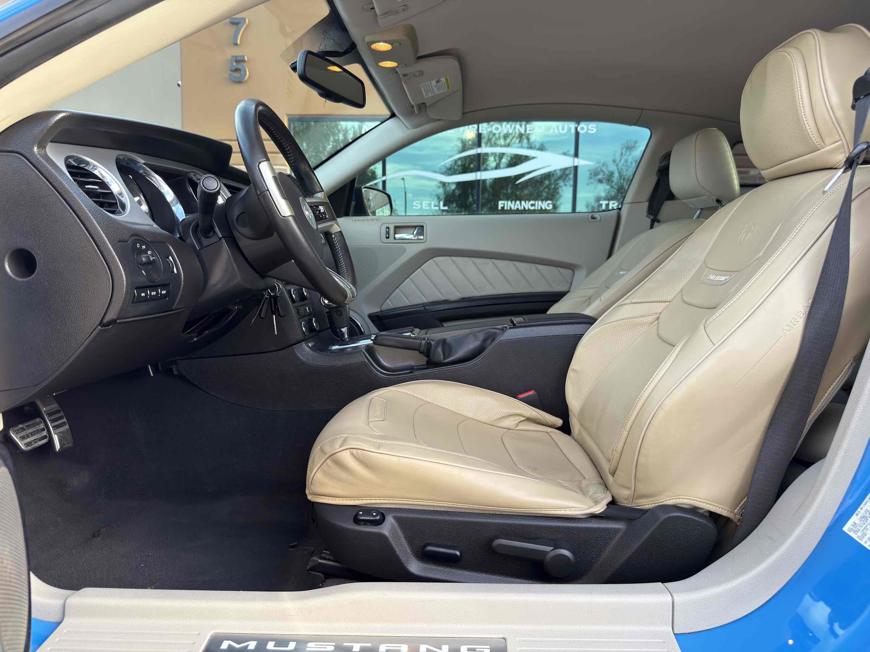 Used 2010 Ford Mustang Premium image 23