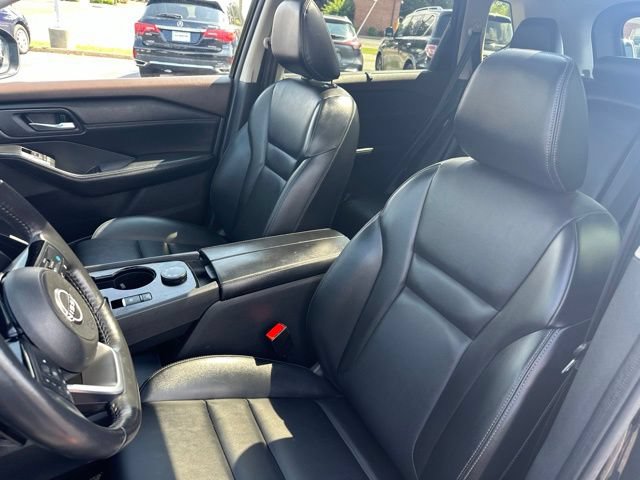Used 2023 Nissan Rogue SV w/ SV Premium B Package AWD/4WD image 12