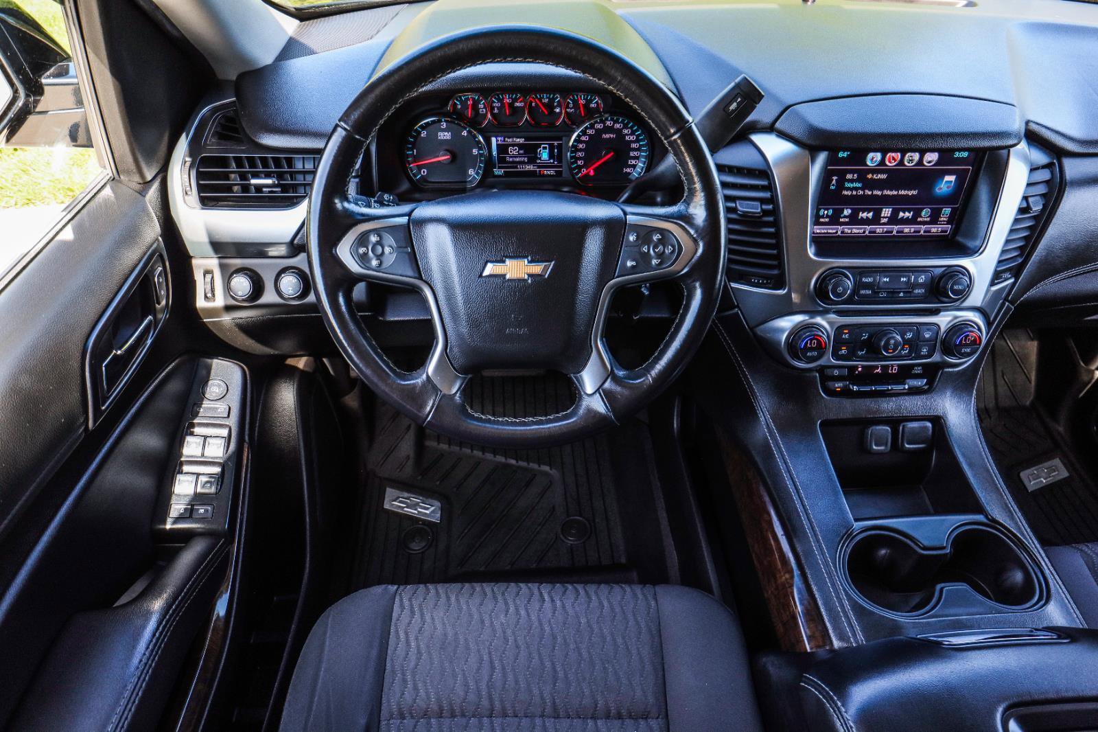 Used 2019 Chevrolet Tahoe LS AWD/4WD image 23