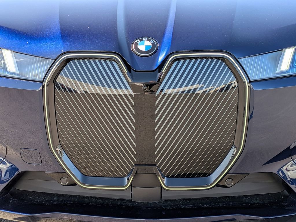 New 2026 BMW iX xDrive60 image 36