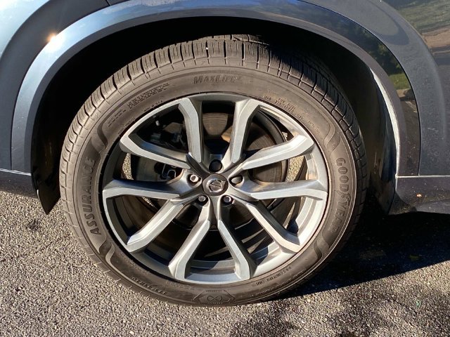 Used 2019 Volvo XC90 T6 Momentum w/ Protection Package Premier AWD/4WD image 6