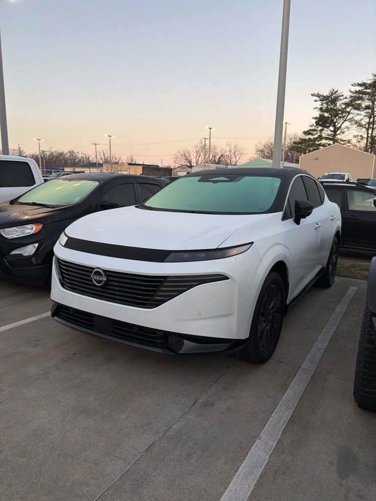 Used 2025 Nissan Murano Platinum w/ Cargo Package image 4