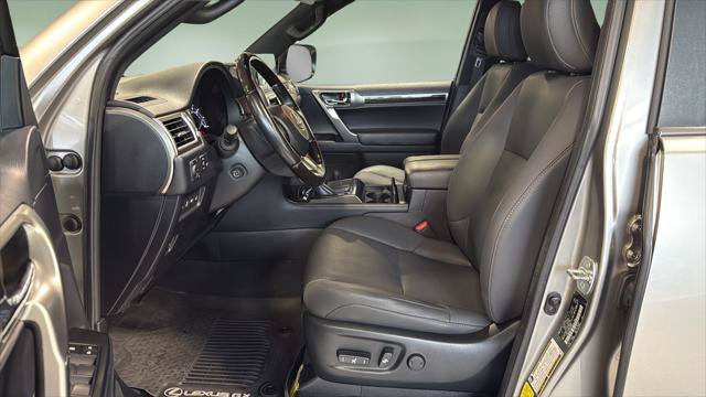 Certified 2022 Lexus GX 460 Premium w/ Premium Plus Package AWD/4WD image 11