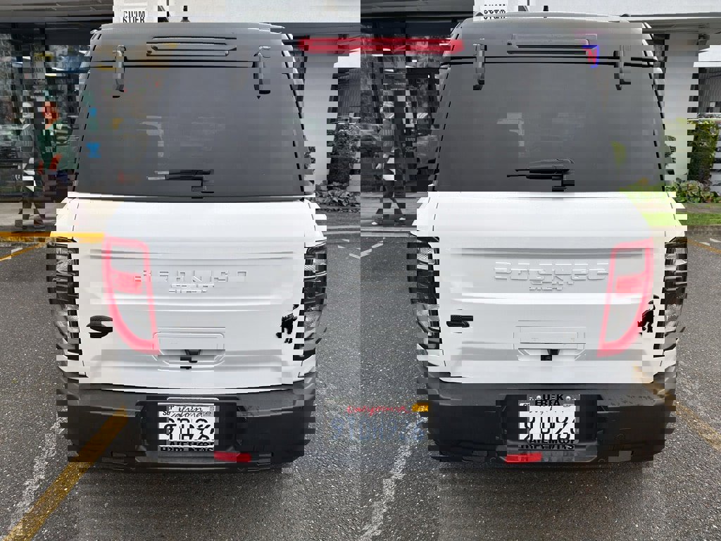 Used 2021 Ford Bronco Sport Outer Banks image 4