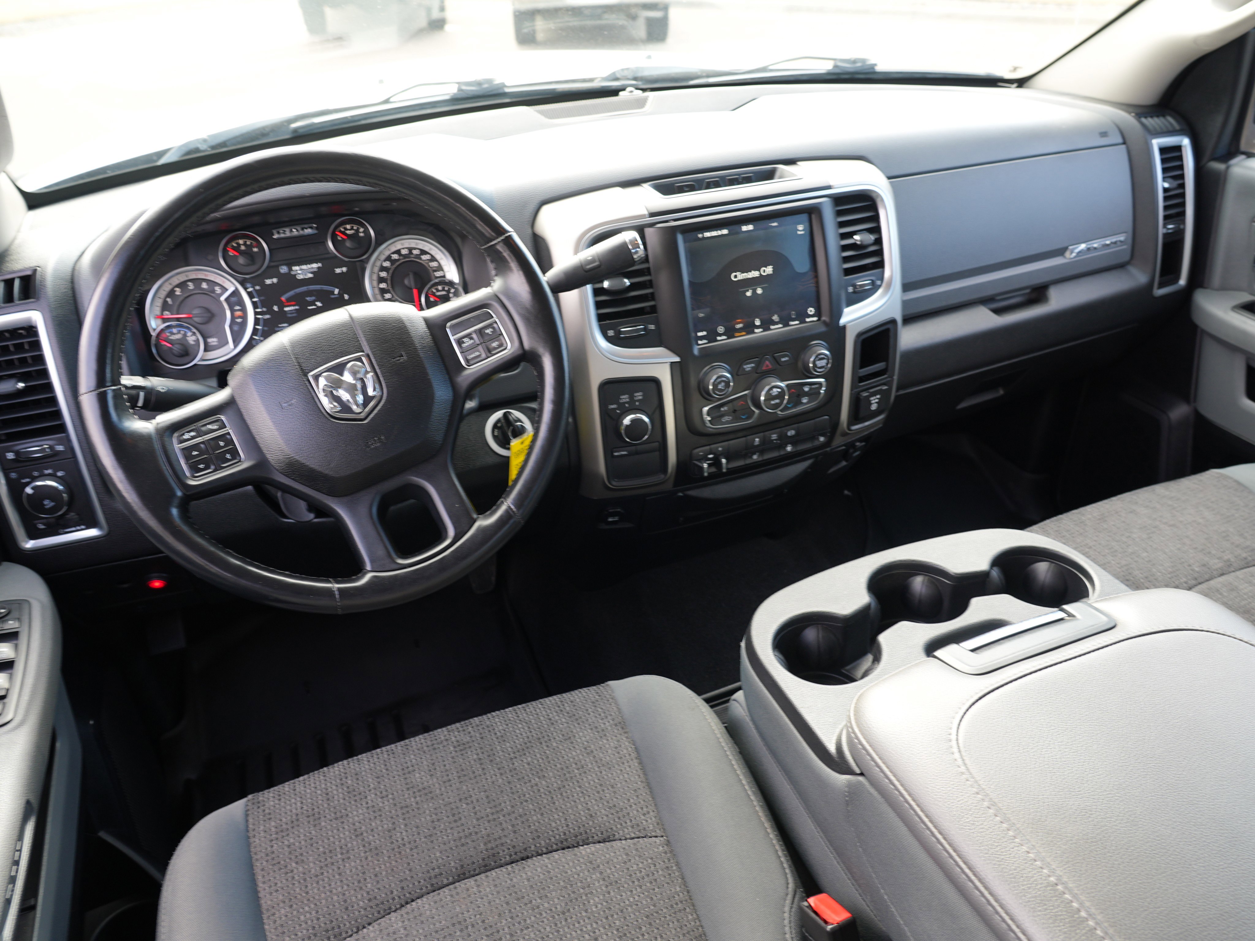 Used 2018 RAM 3500 Big Horn image 25