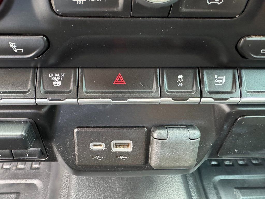 Used 2022 Chevrolet Silverado 3500 LT w/ Convenience Package AWD/4WD image 42