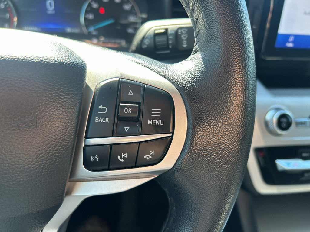 Used 2022 Ford Explorer XLT image 24