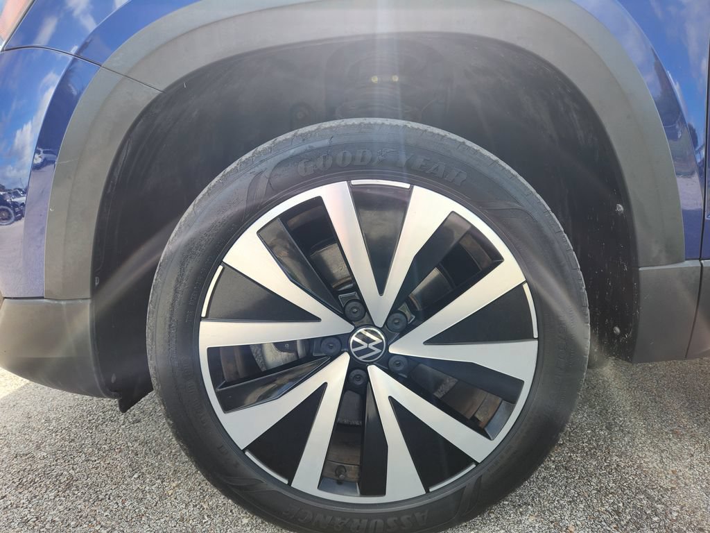Used 2022 Volkswagen Taos SE FWD image 7