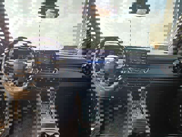 Used 2023 Chevrolet Colorado W/T image 17