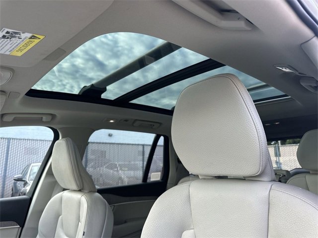 Used 2023 Volvo XC90 T8 Plus w/ Protection Package Premier image 18