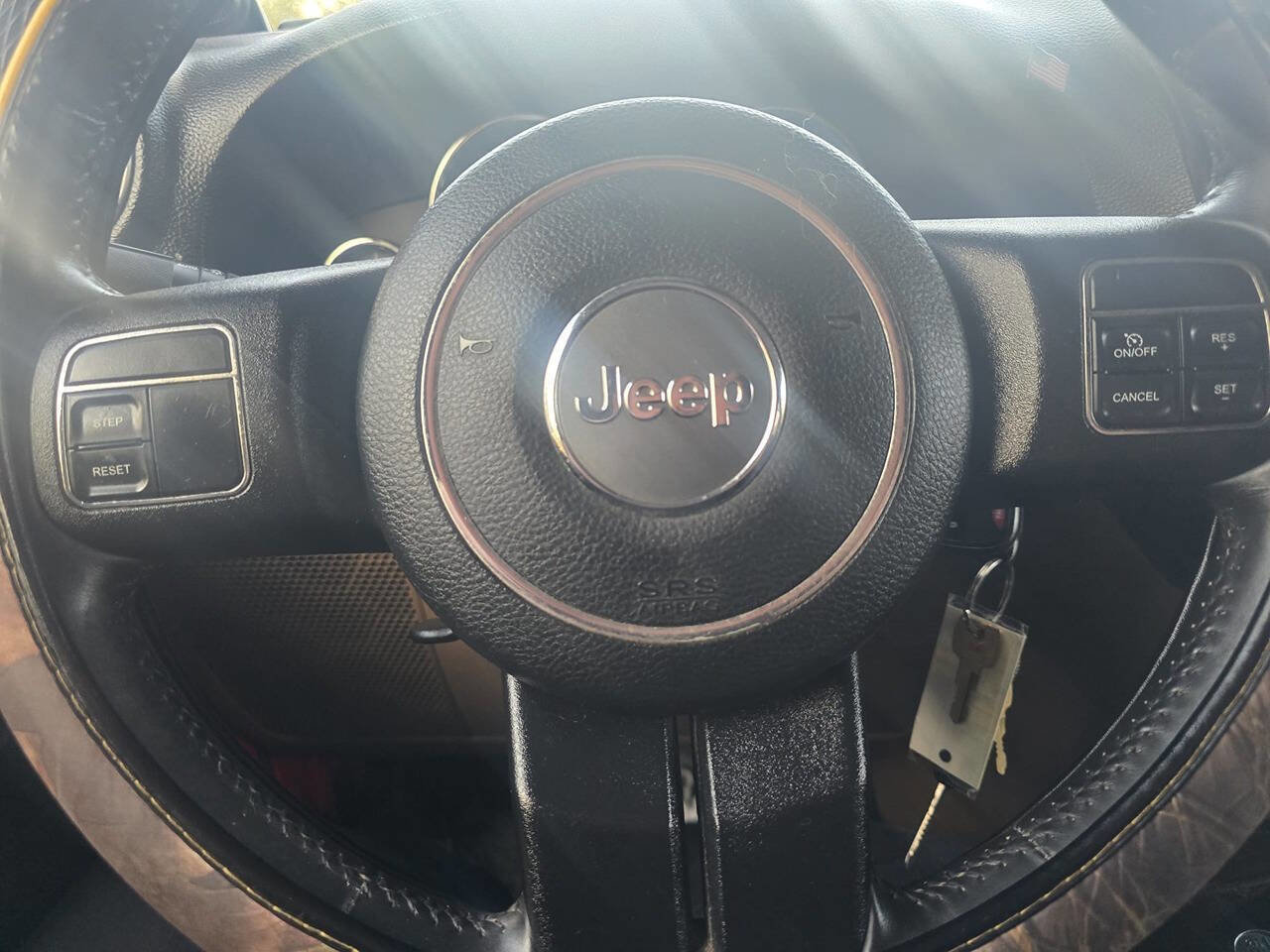 Used 2014 Jeep Wrangler Unlimited Sahara image 27