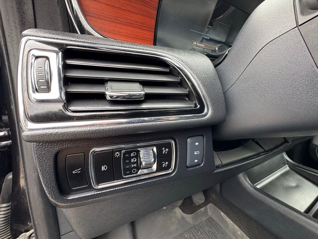 Used 2024 Lincoln Navigator Reserve w/ Equipment Group 201A AWD/4WD image 18