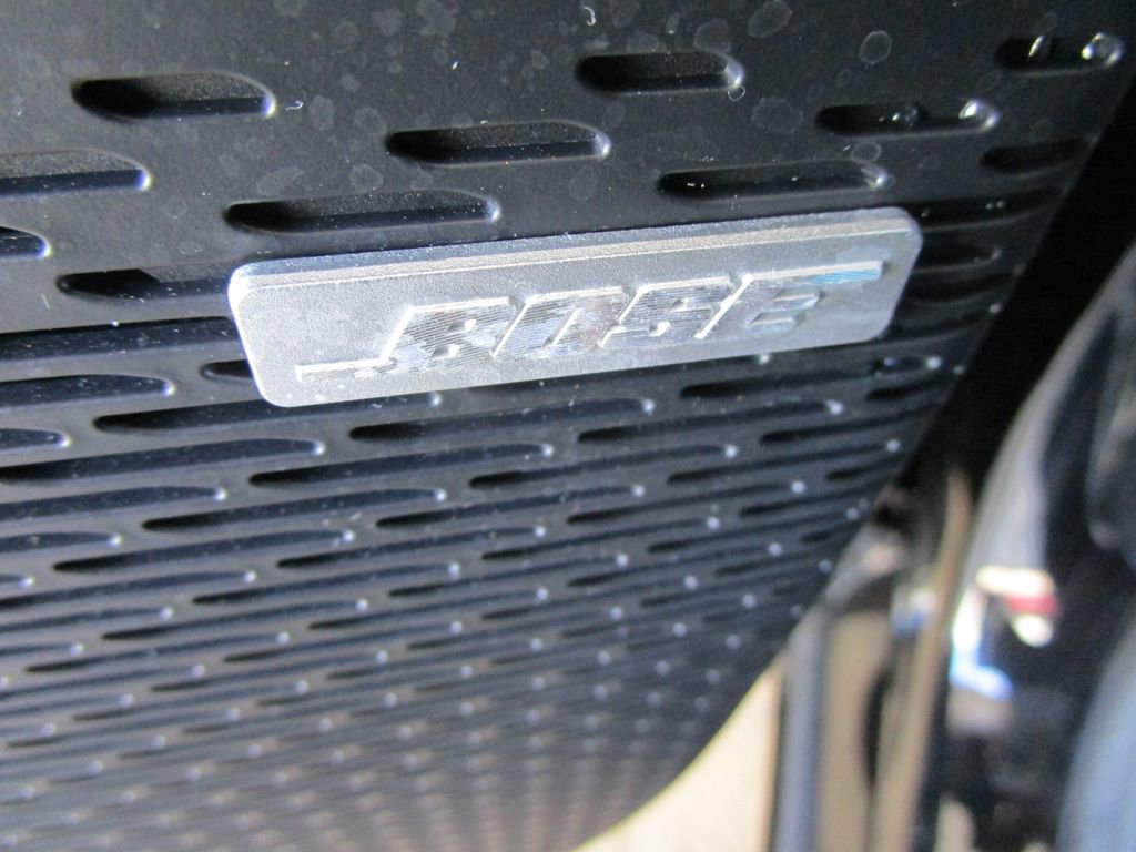 Used 2024 Chevrolet Traverse RS image 20