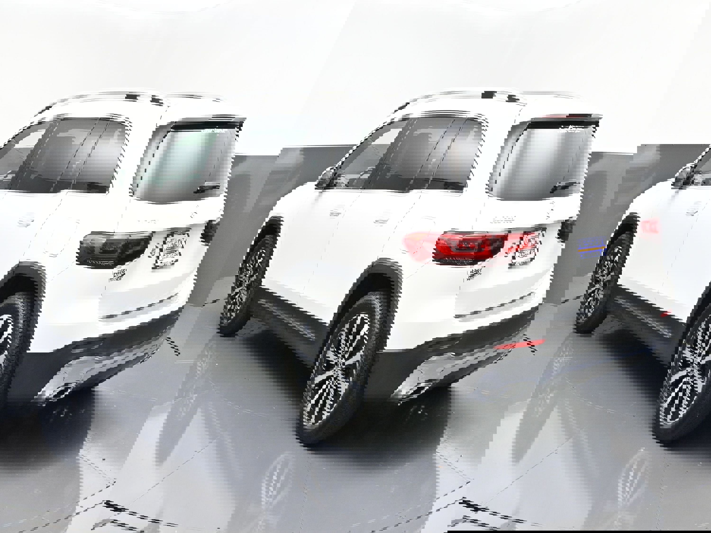 Used 2021 Mercedes-Benz GLB 250 4MATIC image 53