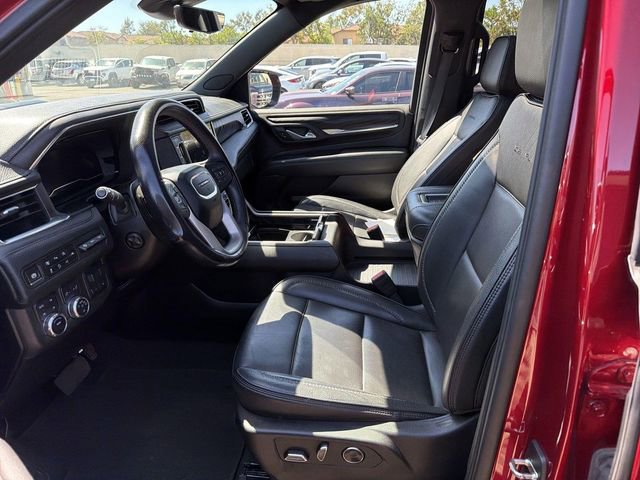 Used 2024 GMC Yukon Denali w/ Advanced Technology Package AWD/4WD image 7