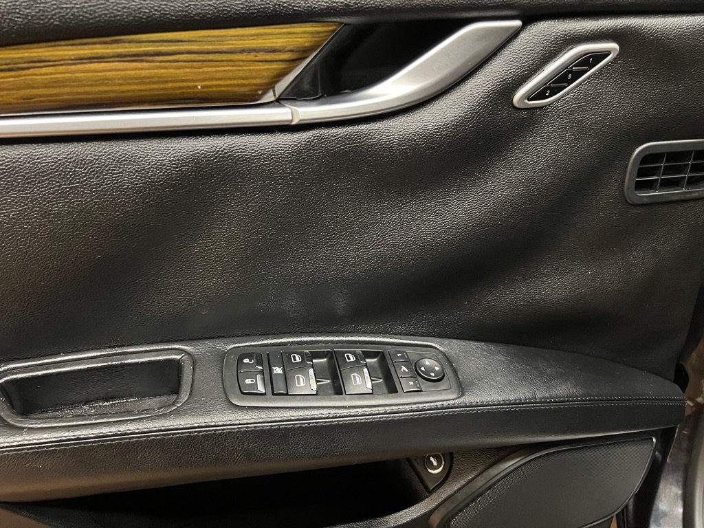 Used 2014 Maserati Ghibli RWD image 36