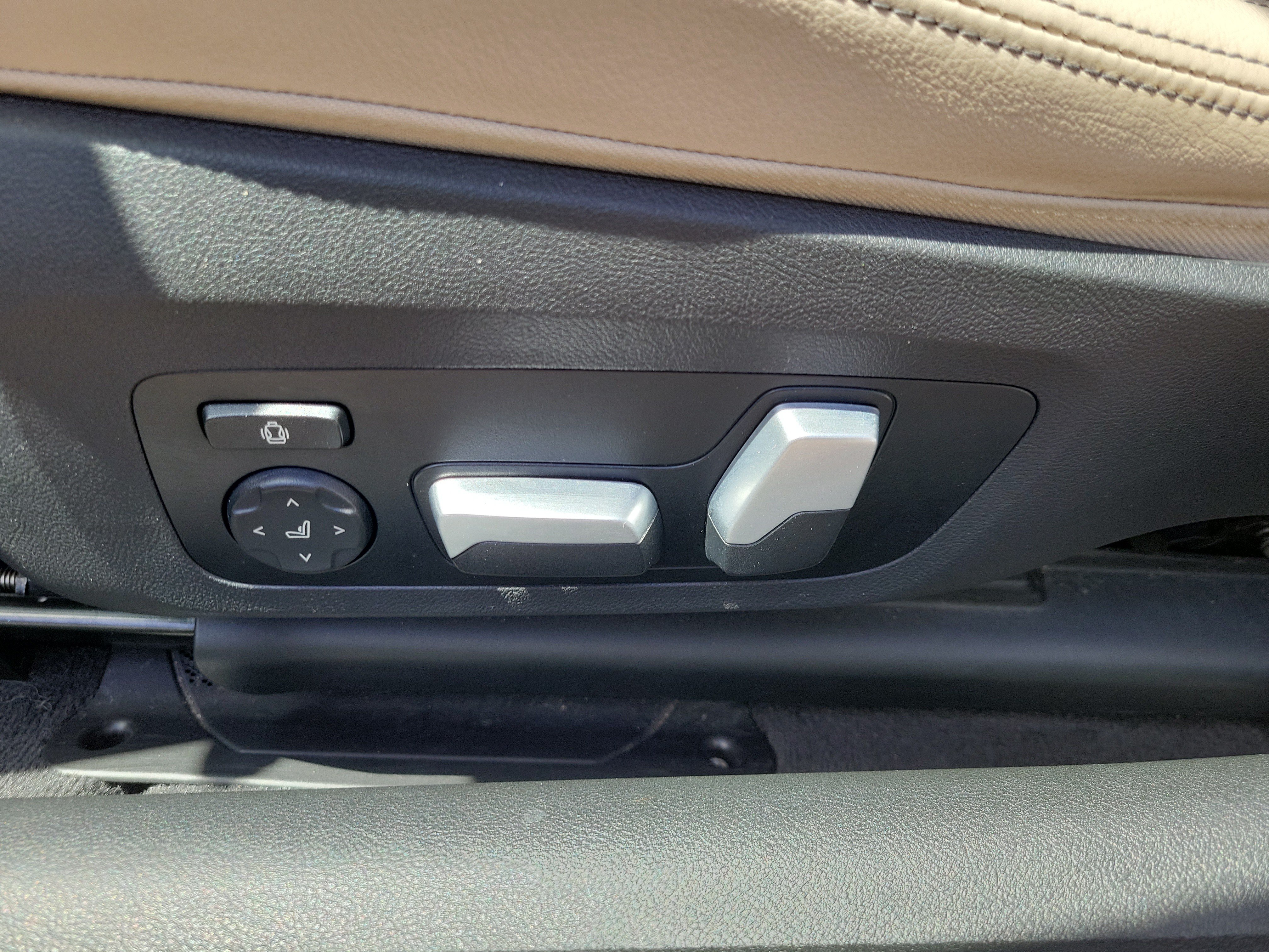 Used 2021 BMW 430i Convertible RWD image 14