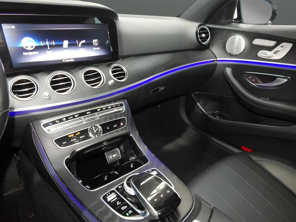 Used 2019 Mercedes-Benz E 300 4MATIC w/ Premium 1 Package image 20
