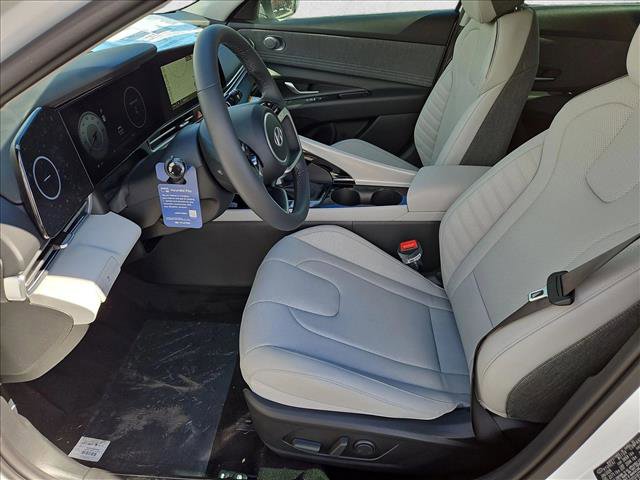 New 2026 Hyundai Elantra Limited image 4