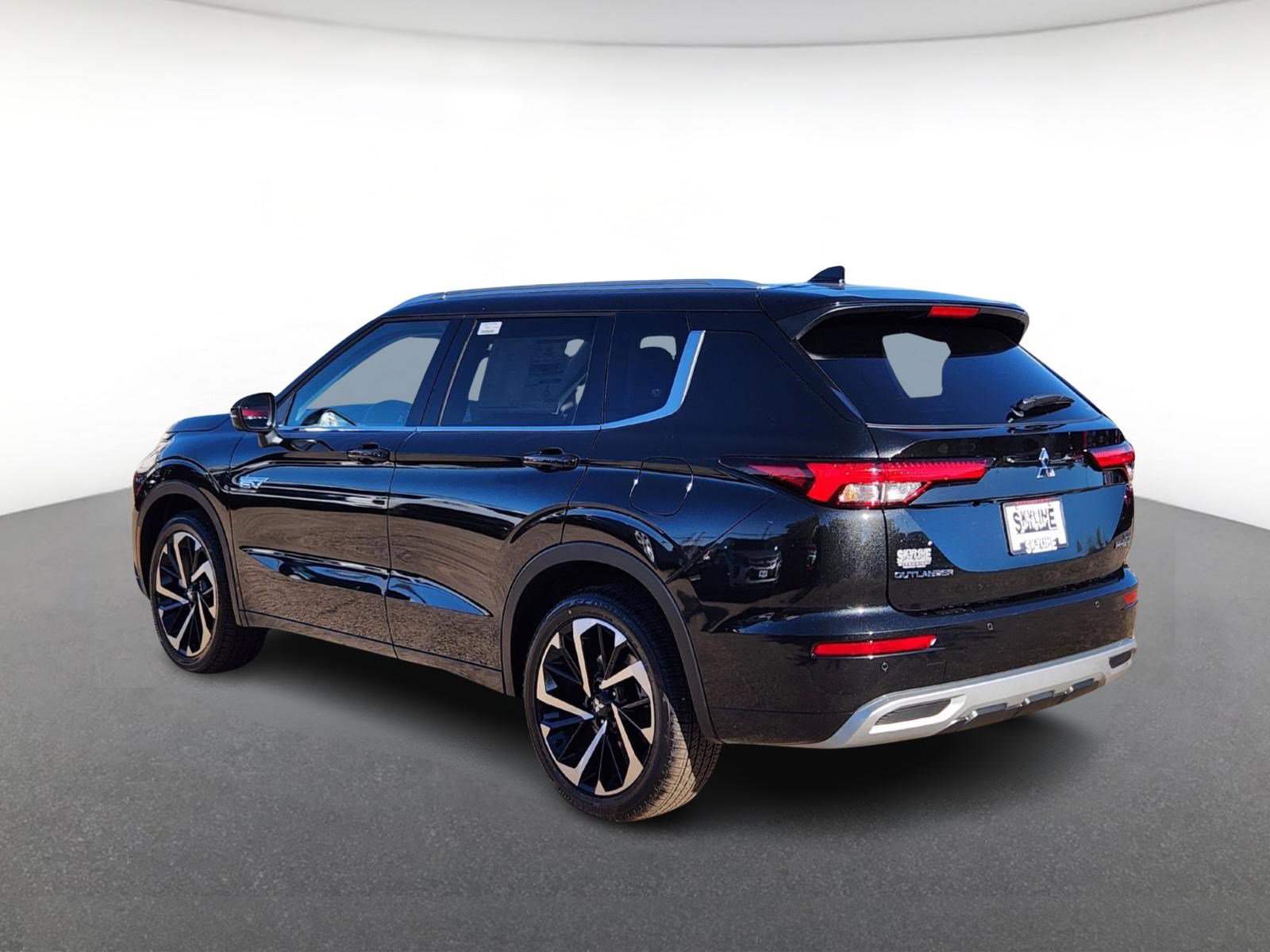 New 2025 Mitsubishi Outlander SEL image 4