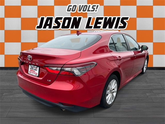 Used 2023 Toyota Camry LE image 3